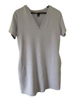 Skechers Light Purple V-Neck Short Sleeve Dress with Pockets. Size M